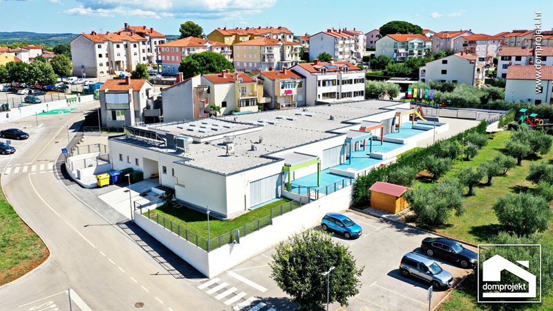Contemporary prefabricated kindergarten in Tar