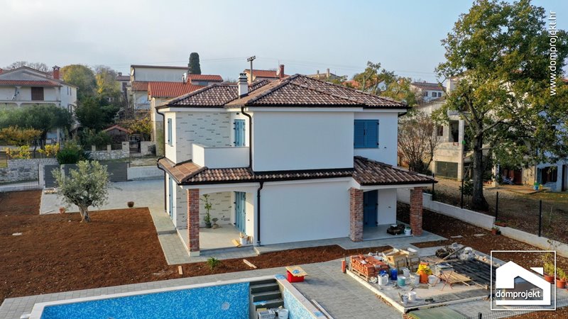 Contemporary prefab house with pool in Mušalež