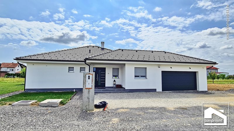 Modern prefab bungalow in Velika Gorica