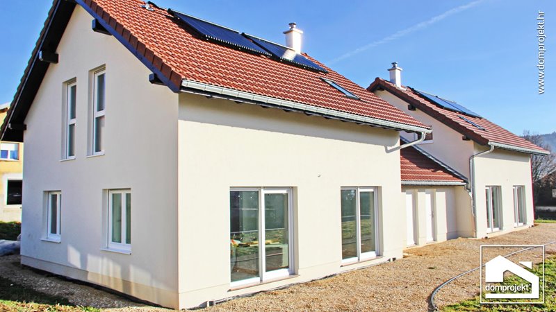 Modern prefab house with attic in Morteau