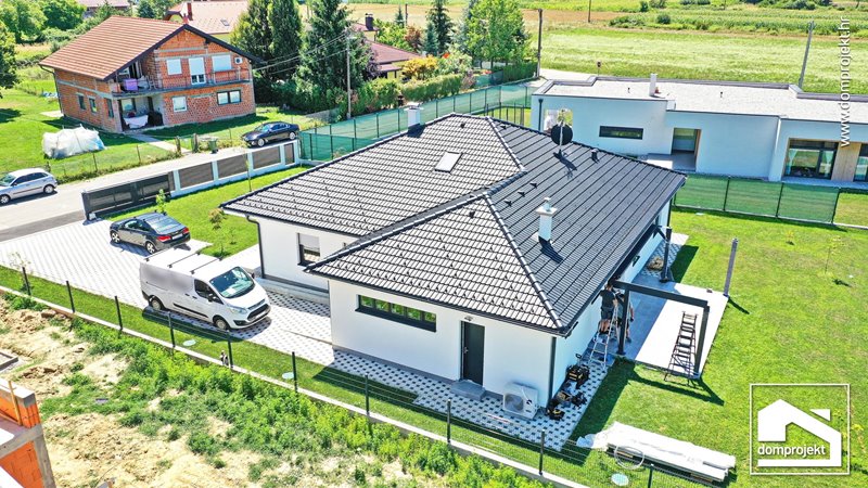 Energy-efficient prefab house in Donji Stupnik