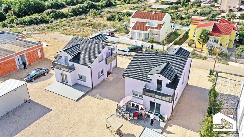 High-quality prefab house with attic in Kakma