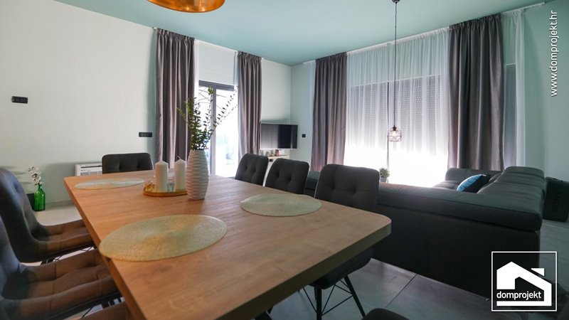 Contemporary prefab house in Brodarica