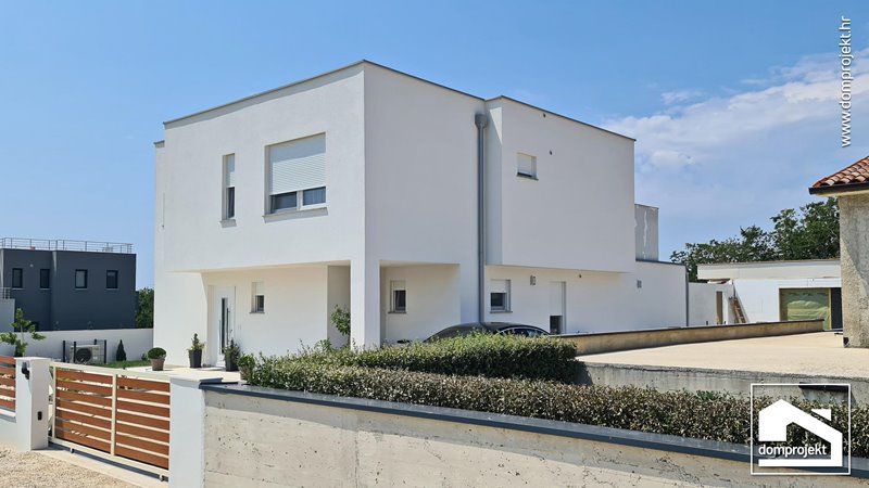 Modern two-storey prefab house in Galižana