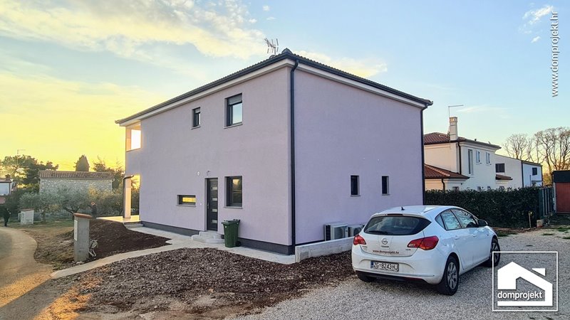 Contemporary two-storey prefab house in Umag