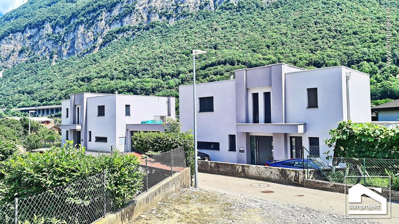 Modern prefab house in Riva San Vitale