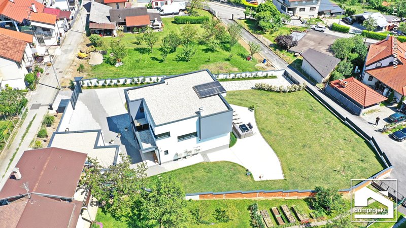 Family two-storey prefab house in Zagreb