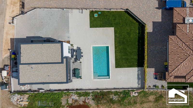 Modern prefab house with pool in Nedešćina