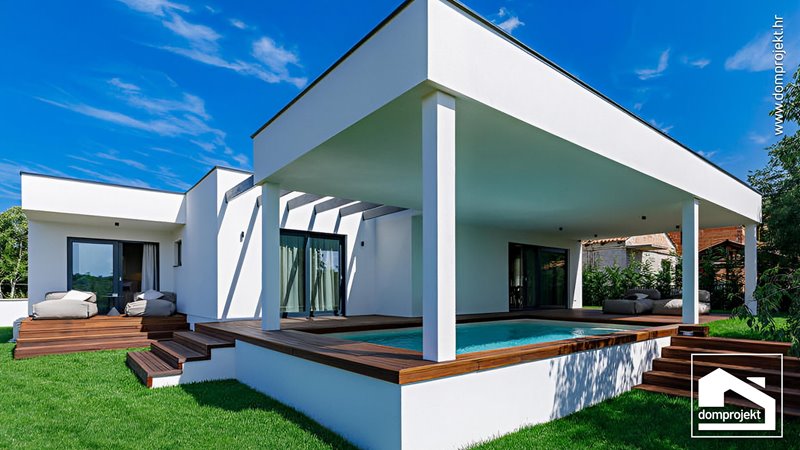 Prefab house with pool in Bale