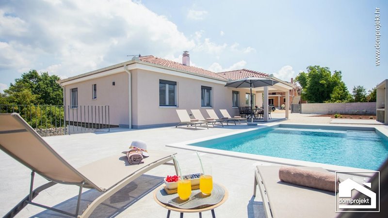 Prefab house with pool in Burići