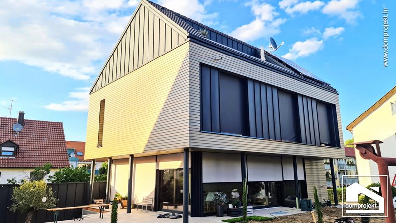 Modern prefab house with attic in Fellbach