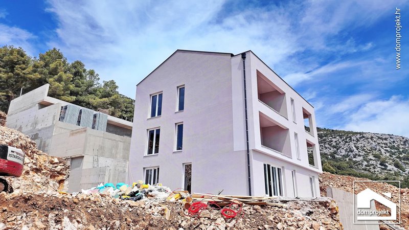 Modern two-storey prefab house in Hvar