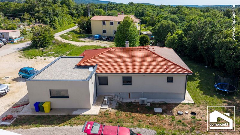 Modern prefab bungalow in Labin