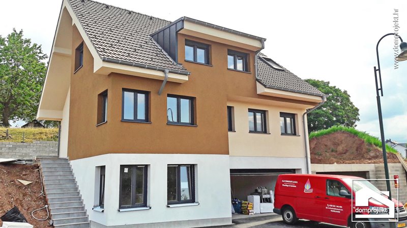 Modern prefab house with attic in Useldange