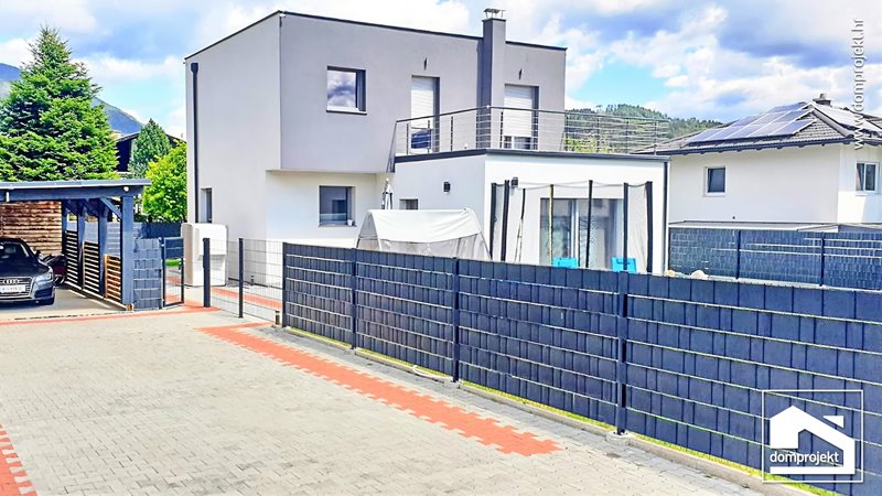 Modern two-storey prefab house in Villach