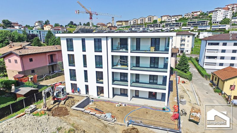 Prefab multi-family building in Vacallo