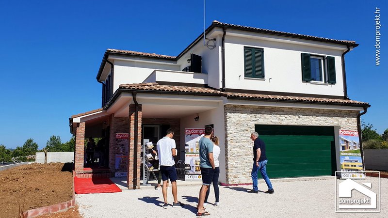 High-quality prefab house in Brodarica