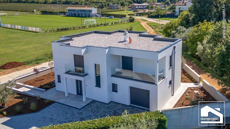 Contemporary prefab house in Funtana