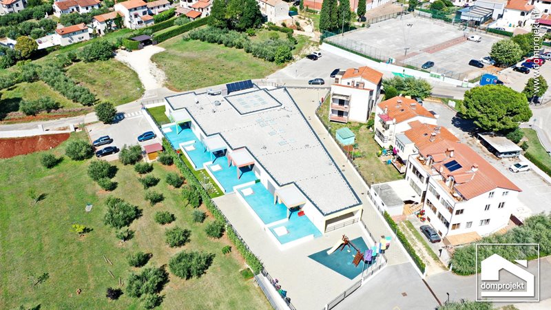 Modern prefabricated kindergarten in Tar