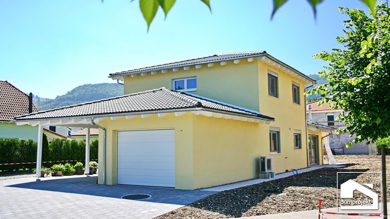 Contemporary prefab house in Courrendlin