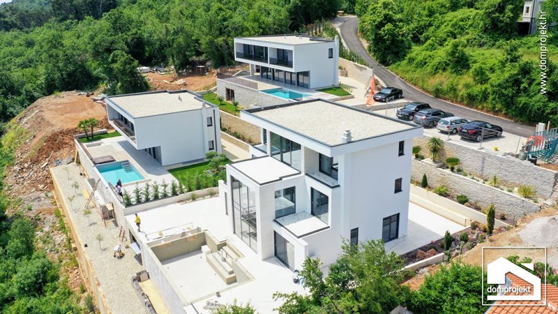 Modern prefab house with pool in Kolavići