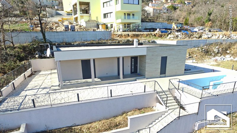 Modern prefab house with pool in Poljane