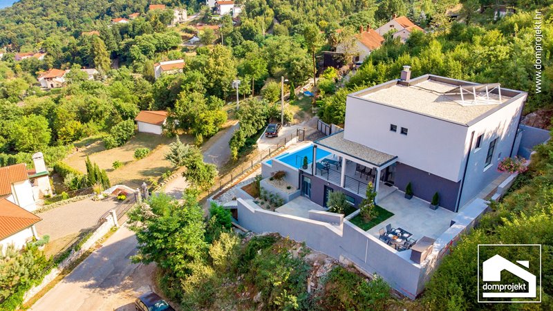 Modern prefab house with pool in Rukavac