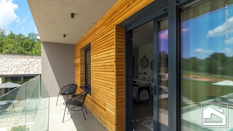 Modern prefab house with pool in Škrapi