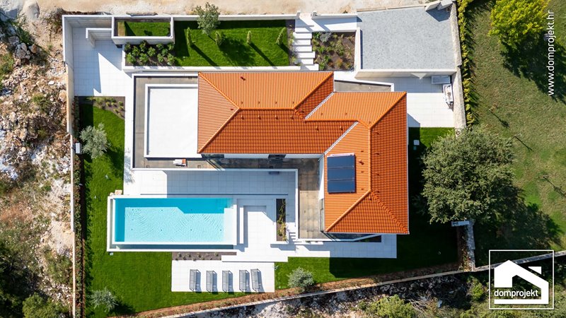 Modern prefab house with pool in Sveti Lovreč Pazenatički