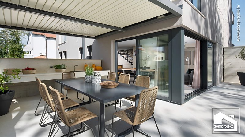 Modern prefab house with pool in Umag