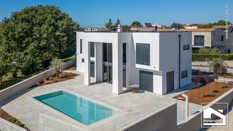 Modern prefab house with pool in Funtana