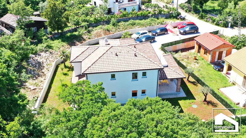 Contemporary prefab house in Gabonjin