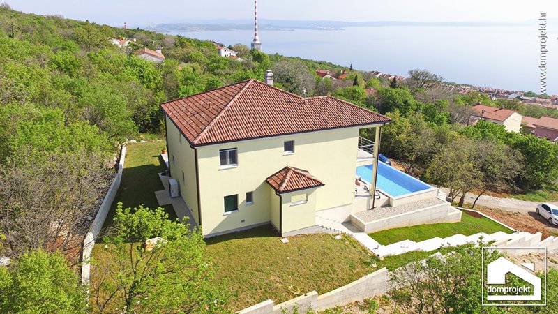 Contemporary prefab house in Kostrena