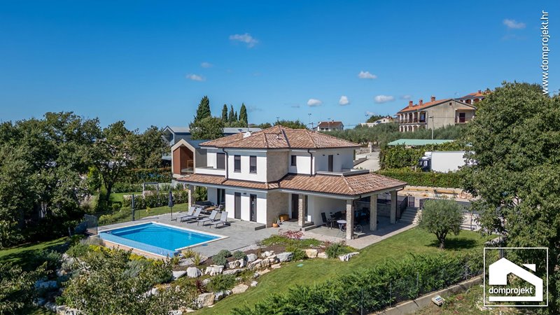 Modern prefab house in Baderna