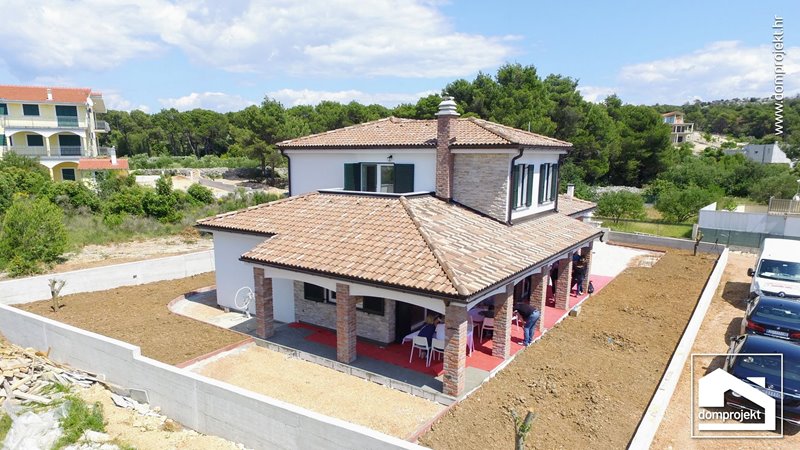 Contemporary two-storey prefab house in Brodarica