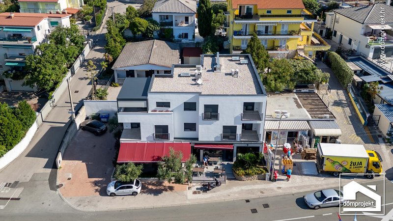 Contemporary two-storey prefab house in Crikvenica