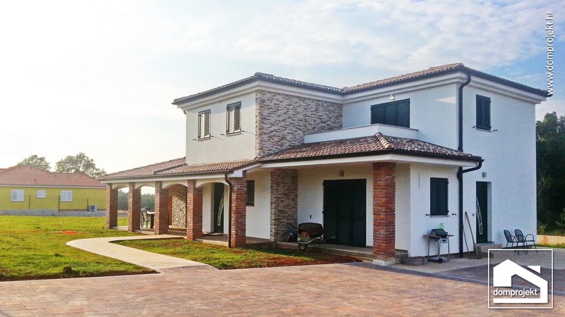 Prefab house in Fuškulin