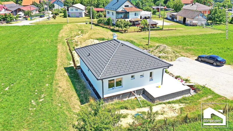 Contemporary prefab bungalow in Galgovo