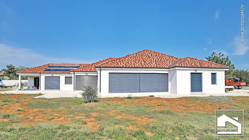 Contemporary prefab bungalow in Hrboki