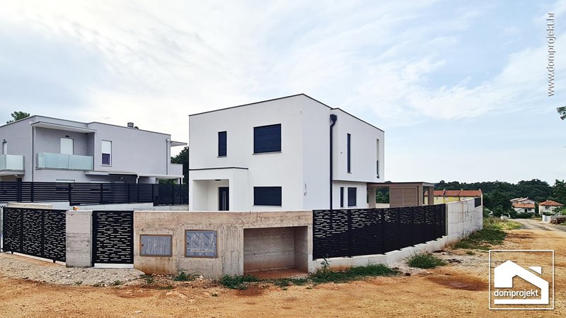 Modern prefab house in Karigador