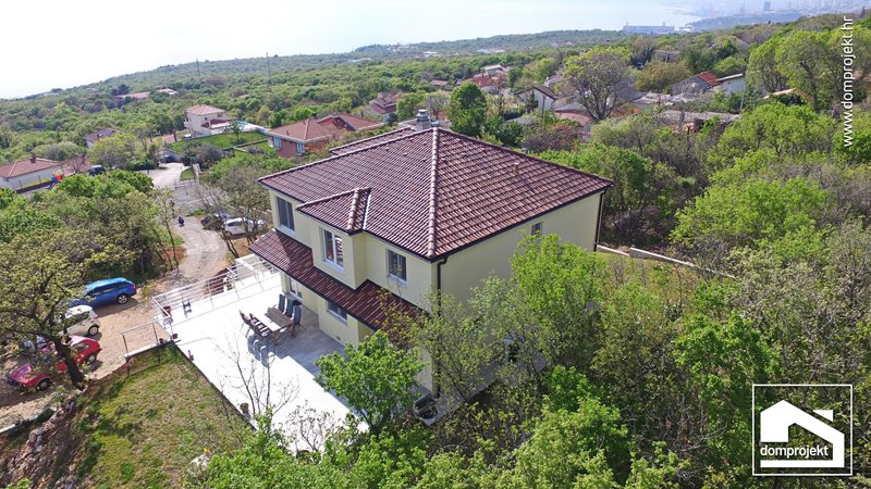 Modern prefab house in Kostrena