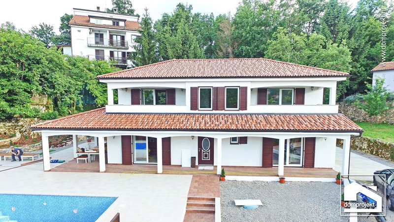 Modern prefab house in Lovran