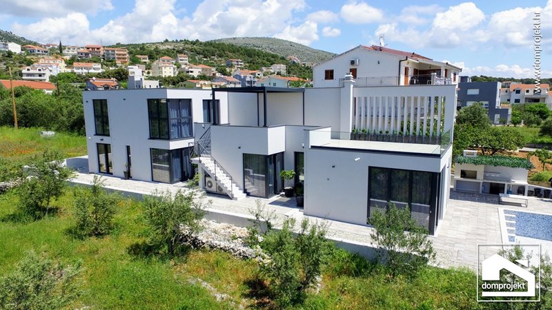 Prefab house in Seget Vranjica