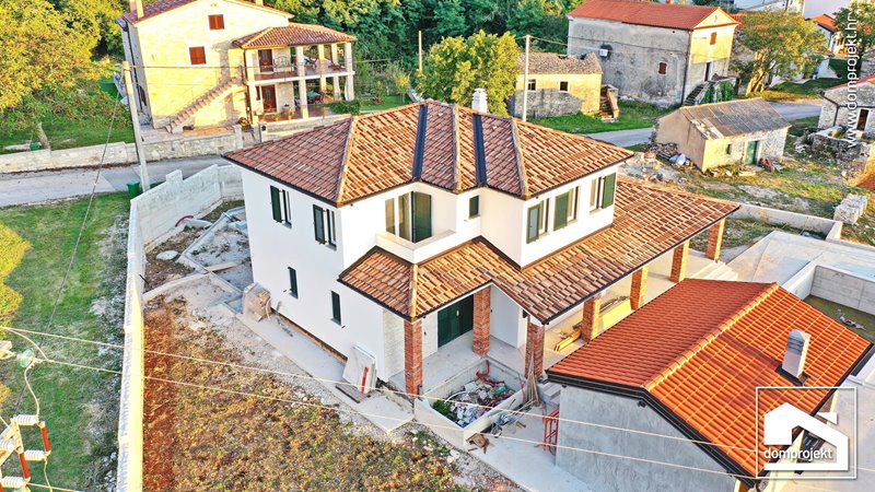 Modern prefab house in Šorgi