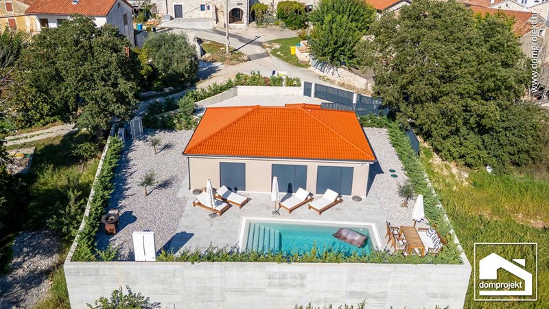 Modern prefab house in Vrsar
