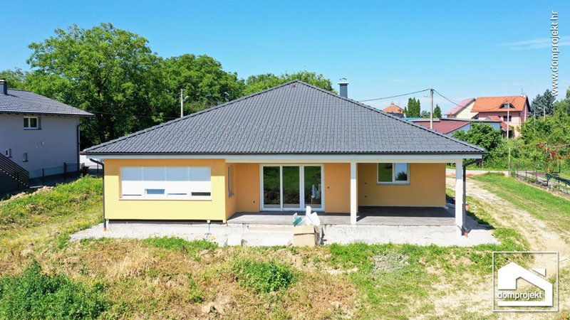 Energy-efficient prefab bungalow in Zagreb