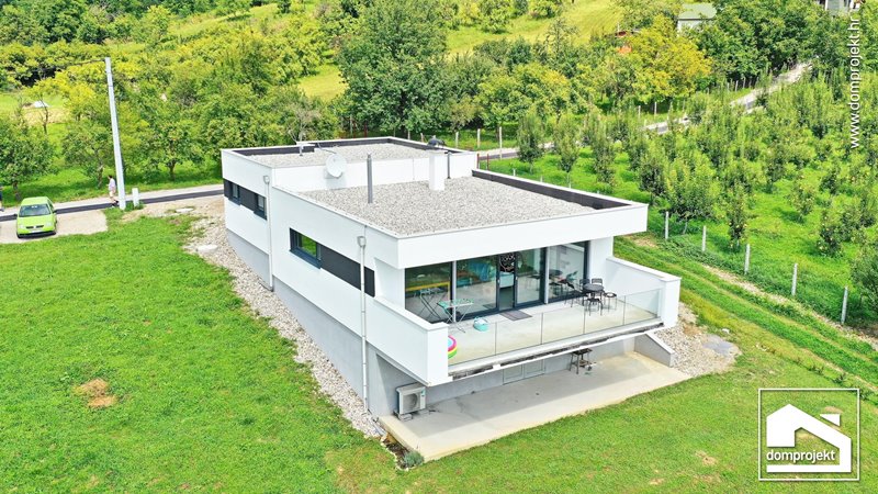 Contemporary prefab bungalow in Zagreb