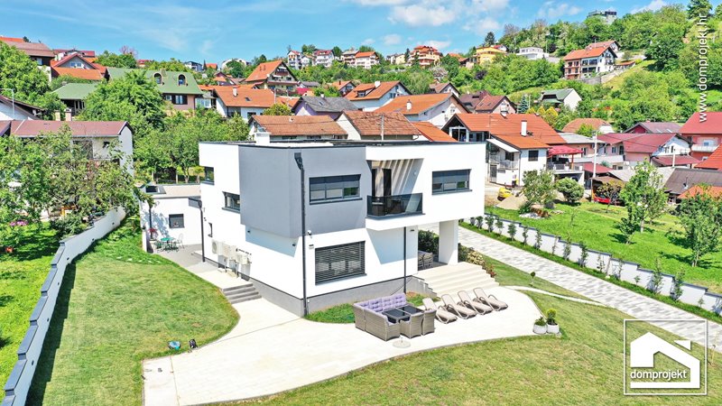 Contemporary two-storey prefab house in Zagreb