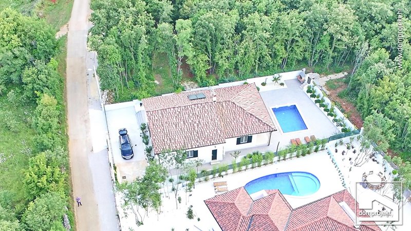 Modern prefab house in Belavići