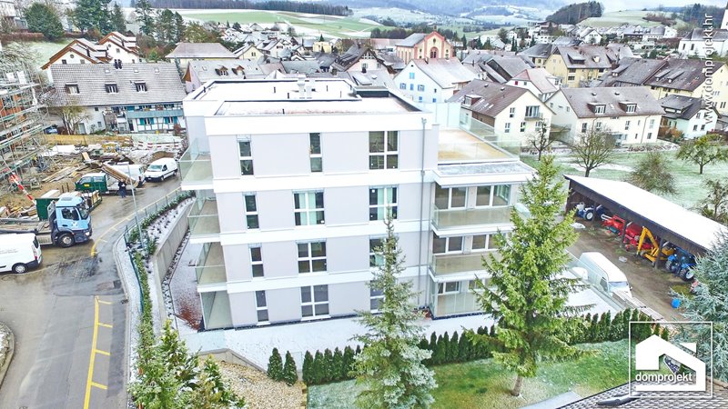 Energy-efficient prefab multi-family building in Lengnau